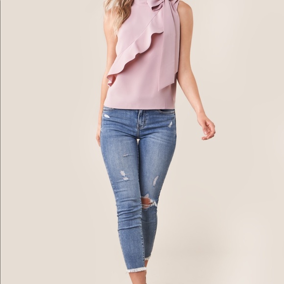 TIA Sleeveless Necktie Blouse - Picture 3 of 3